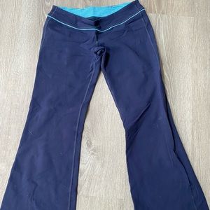 Lululemon yoga pants